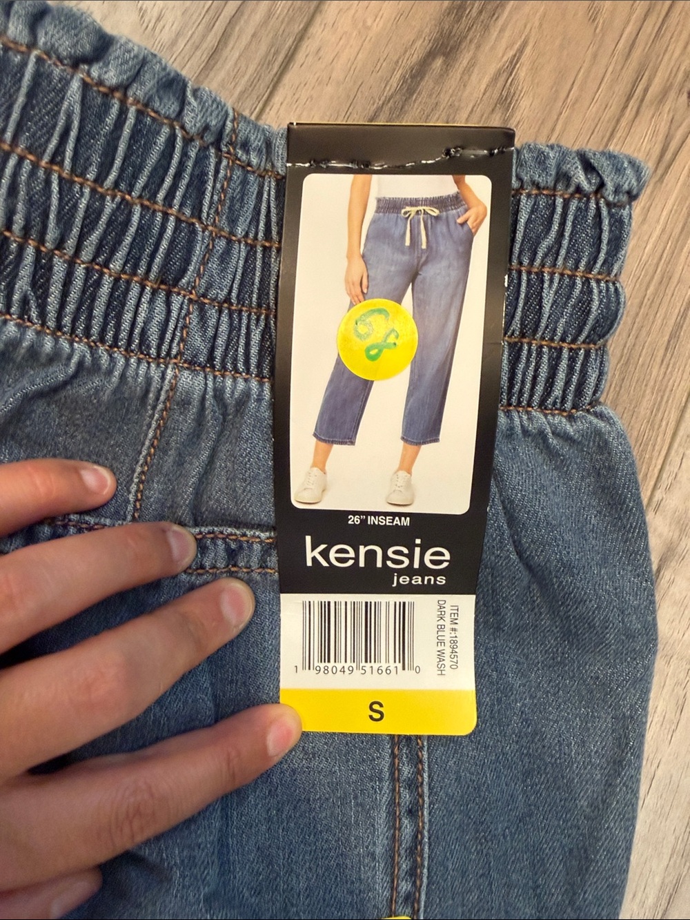 Kensie Dark Blue Wash Elastic-Waist Denim Cropped Pants - Picture 5 of 5